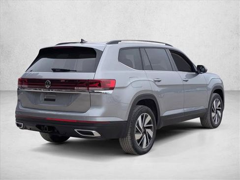 New 2026 Volkswagen Atlas SE FWD image 2