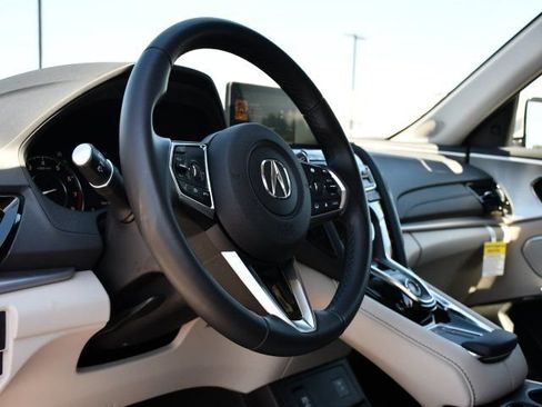Used 2025 Acura RDX SH-AWD w/ Technology Package image 11