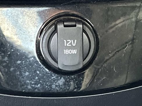 Used 2024 Kia Sorento SX AWD/4WD image 19