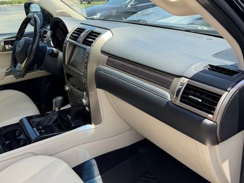 Used 2021 Lexus GX 460 Premium AWD/4WD image 14