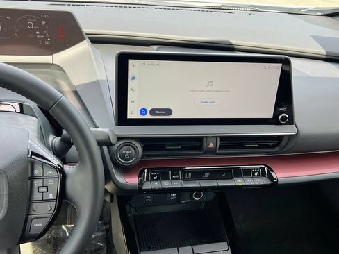 Certified 2026 Toyota Prius Plug-In Hybrid FWD image 22