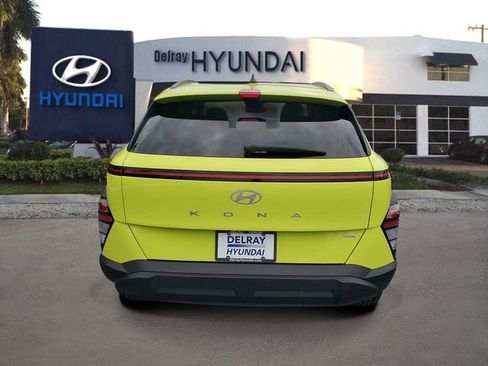 Certified 2024 Hyundai Kona SEL AWD/4WD image 5
