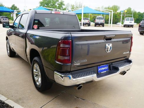 Used 2024 RAM 1500 Laramie AWD/4WD image 11