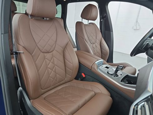 Used 2023 BMW X5 xDrive40i w/ Premium Package image 10