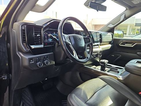 Used 2022 Chevrolet Silverado 1500 LT Trail Boss w/ Convenience Package II AWD/4WD image 15