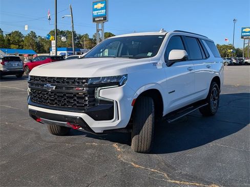 Used 2024 Chevrolet Tahoe Z71 w/ Z71 Off-Road Package image 11