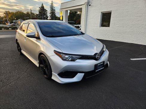 Used 2016 Scion iM image 7
