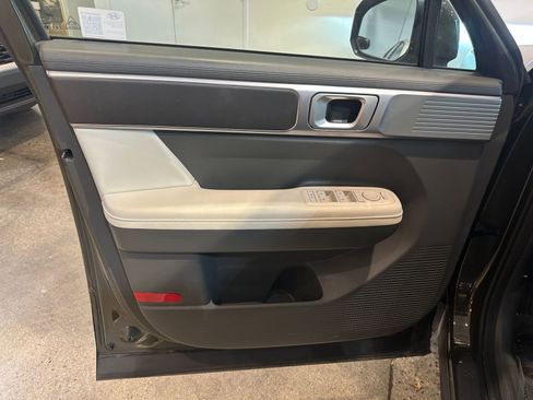 Used 2025 Hyundai Santa Fe SEL image 21