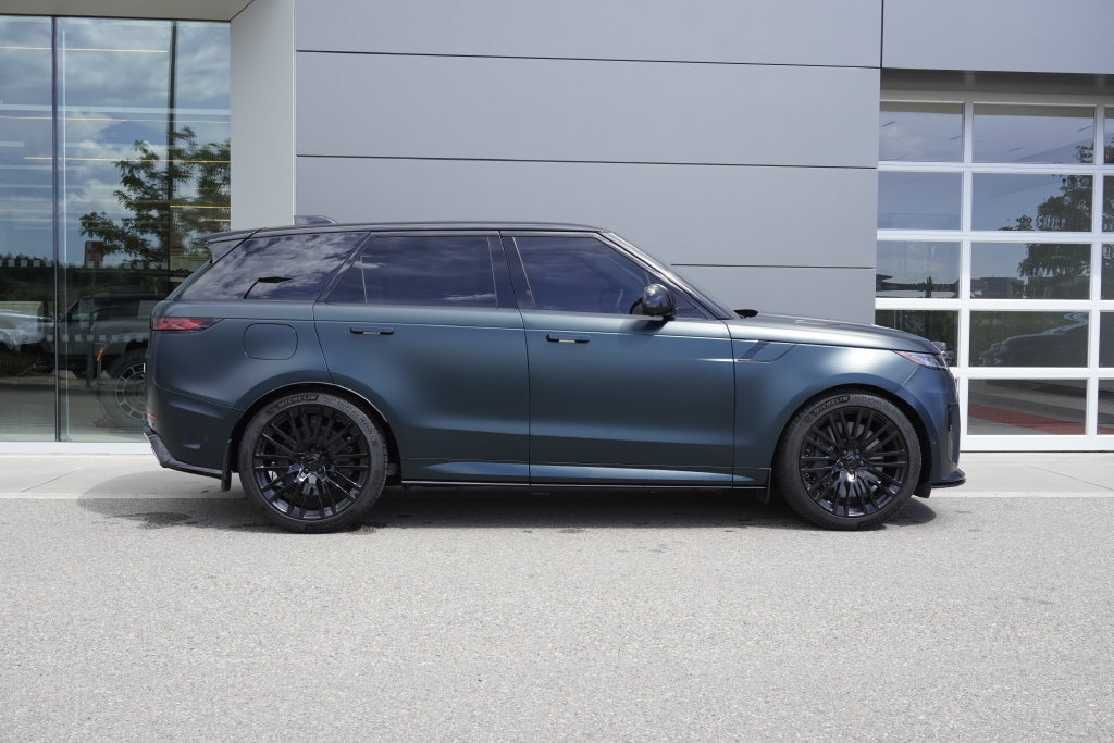 New 2026 Land Rover Range Rover Sport SV AWD/4WD image 7