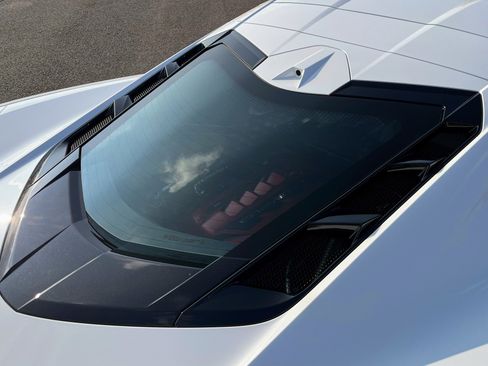 Used 2025 Chevrolet Corvette Stingray Premium Cpe w/ Z51 Performance Package image 13