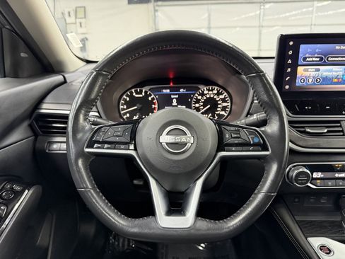 Used 2023 Nissan Altima 2.5 SL image 13