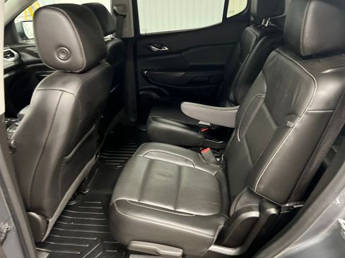 Certified 2021 GMC Acadia SLT w/ Technology Package image 13