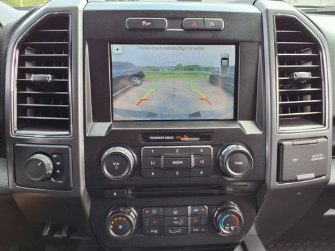 Used 2017 Ford F150 XLT w/ Equipment Group 302A Luxury AWD/4WD image 15