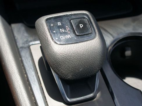 Used 2023 Nissan Rogue SV AWD/4WD image 10