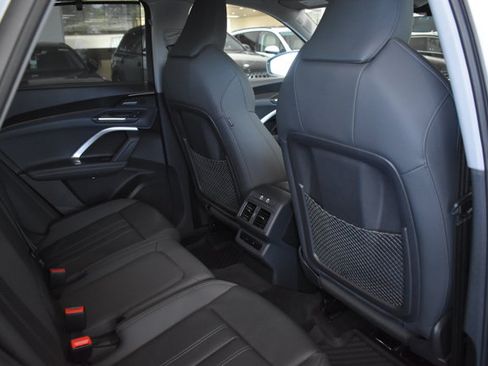 Used 2025 Audi Q5 Premium AWD/4WD image 28