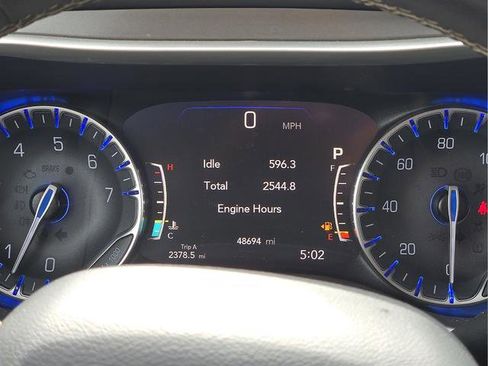 Used 2022 Chrysler Pacifica Touring-L FWD image 9