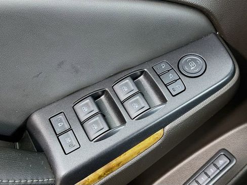 Used 2017 GMC Yukon Denali w/ Open Road Package image 21