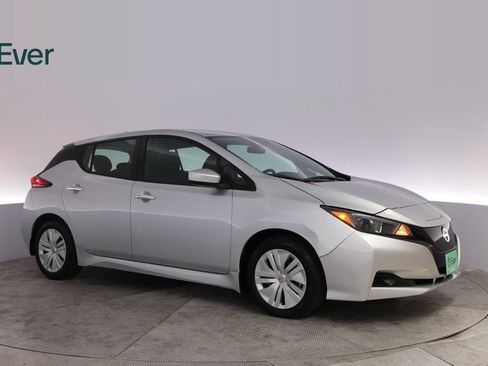 Used 2025 Nissan Leaf S FWD image 14