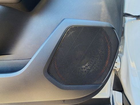 Used 2021 Toyota Highlander Limited image 24