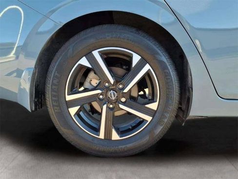 Certified 2024 Nissan Sentra SV image 20