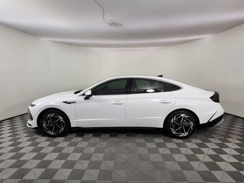 Certified 2025 Hyundai Sonata SEL FWD image 2