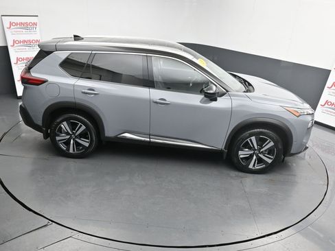 Used 2023 Nissan Rogue SL w/ SL Premium Package image 34