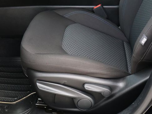 Used 2025 Jeep Compass Sport w/ Mopar Graphics Package image 14