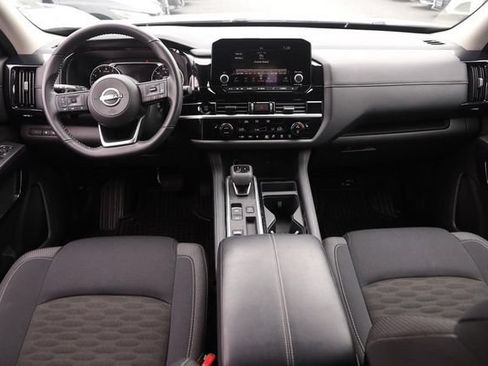 Certified 2025 Nissan Pathfinder SV FWD image 23