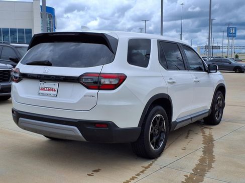 Used 2025 Honda Pilot EX-L image 7