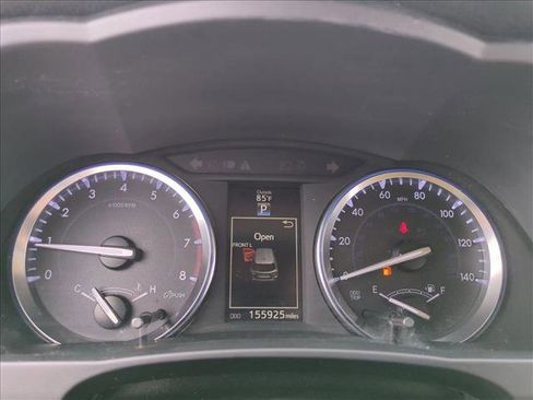 Used 2015 Toyota Highlander XLE image 11