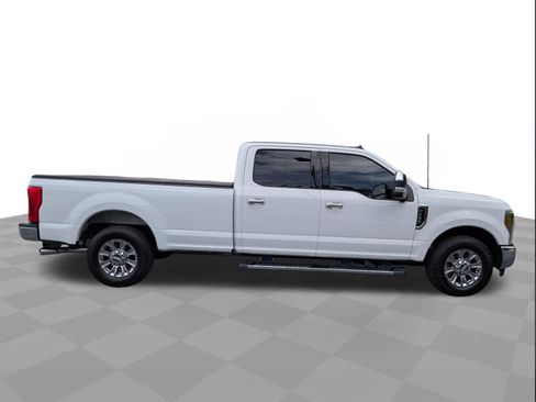 Used 2019 Ford F250 Lariat w/ Chrome Package RWD image 3
