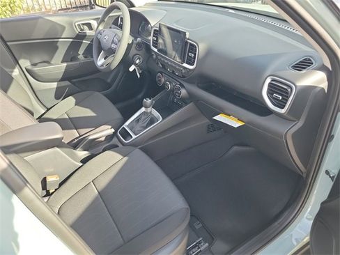 New 2026 Hyundai Venue SE image 16