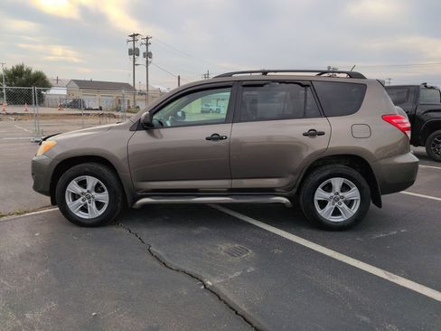 Used 2011 Toyota RAV4 4WD w/ Base L4 Extra Value Pkg image 2