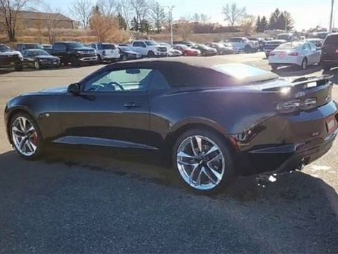 Certified 2020 Chevrolet Camaro LT w/ RS Package image 6