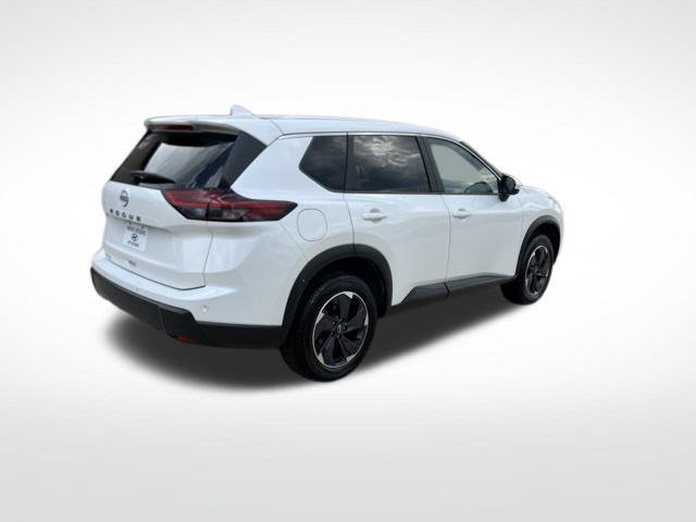 Used 2025 Nissan Rogue SV FWD image 3