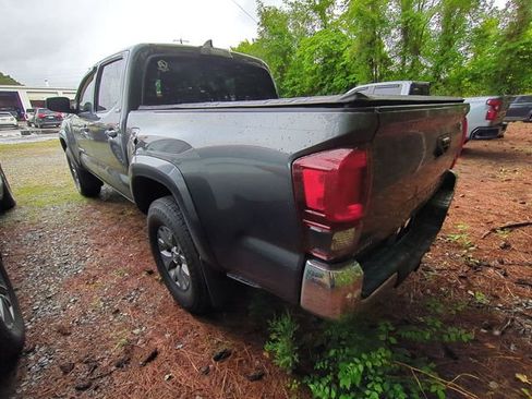 Used 2019 Toyota Tacoma SR5 RWD image 8