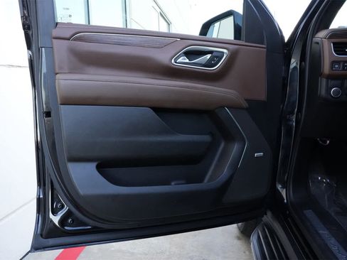 Used 2021 Chevrolet Tahoe High Country image 19