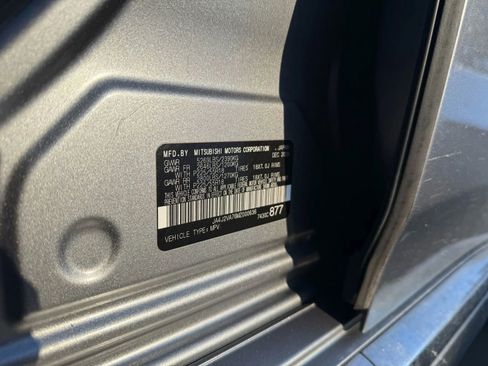 Used 2021 Mitsubishi Outlander SEL image 38