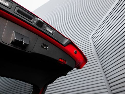 Certified 2024 Porsche Cayenne Coupe image 30