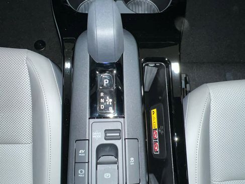 New 2026 Toyota Prius XLE image 24