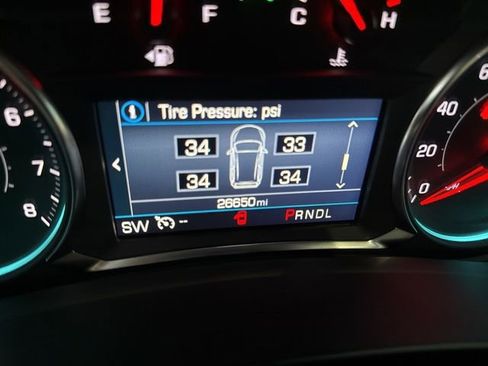 Used 2024 Chevrolet Equinox RS w/ LPO, Floor Liner Package image 23