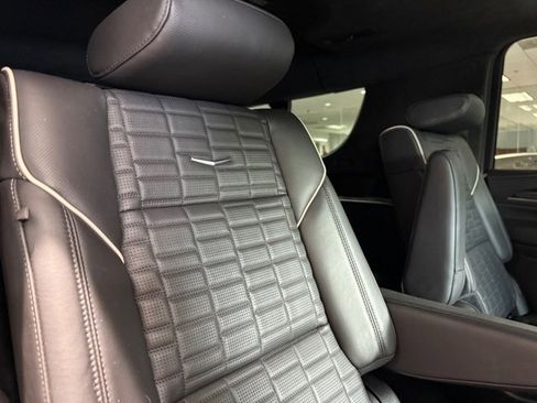 Used 2024 Cadillac Escalade ESV Sport Platinum w/ LPO, ONYX Package image 16