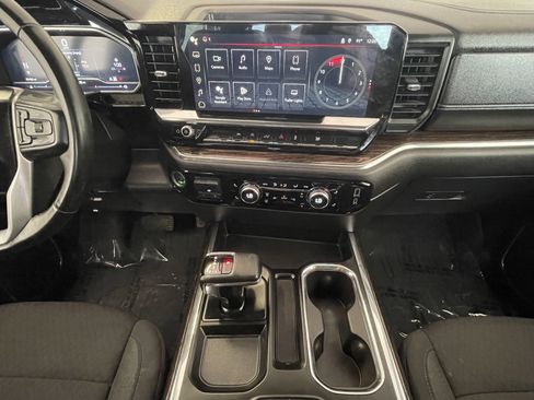 Certified 2024 GMC Sierra 1500 Elevation w/ LPO, GMC Protection Package AWD/4WD image 29