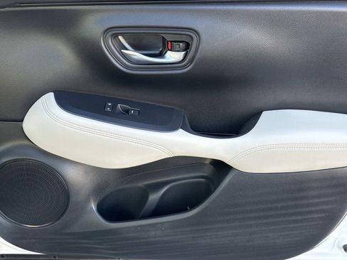 Used 2024 Honda HR-V LX image 18