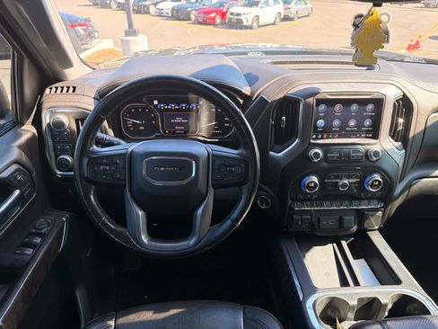 Used 2019 GMC Sierra 1500 Denali w/ Denali Ultimate Package AWD/4WD image 5