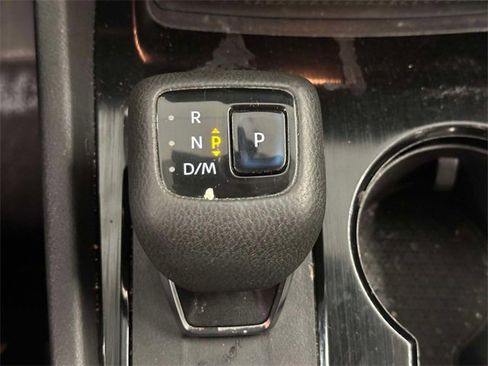 Used 2021 Nissan Rogue S image 23