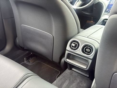 Certified 2023 Mercedes-Benz C 300 4MATIC Sedan image 22