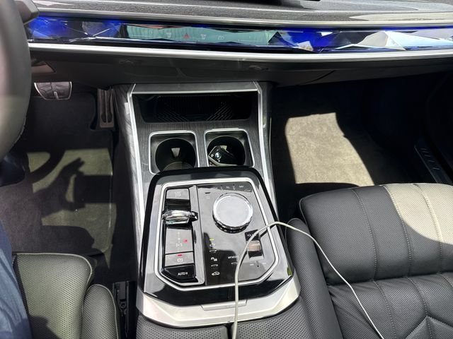 Used 2026 BMW 740i xDrive AWD/4WD image 17