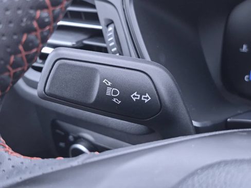 Used 2024 Ford Escape ST-Line w/ Tech Pack #1 AWD/4WD image 26