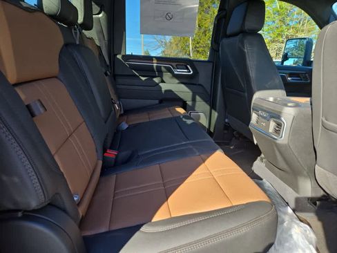 New 2026 Chevrolet Silverado 3500 High Country w/ High Country Premium Package image 40